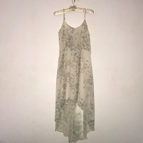 Forever 21 Women’s Size M Flower Dress - Picture 1 of 6